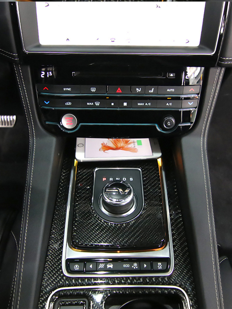 Wireless Phone Charger Pad - Pengisi daya nirkabel mobil 15W untuk